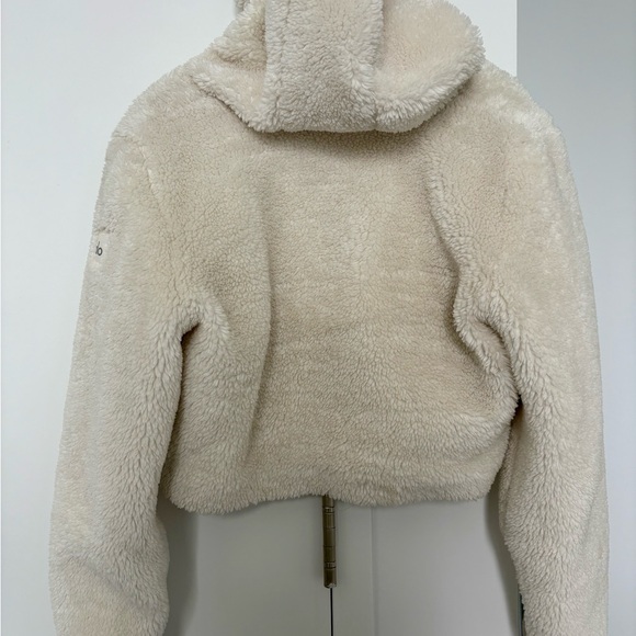ALO Yoga Cream Teddy Jacket - Picture 1 of 4